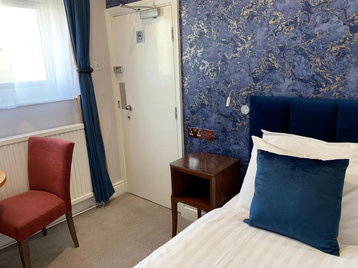 The Bridge Hotel Thrapston  Dış mekan fotoğraf
